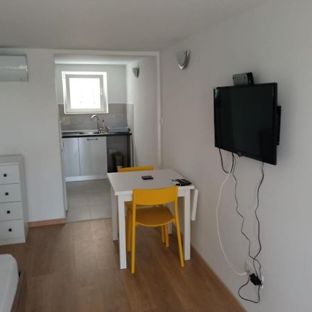 Apartmani Jure Perić Duće Exterior foto